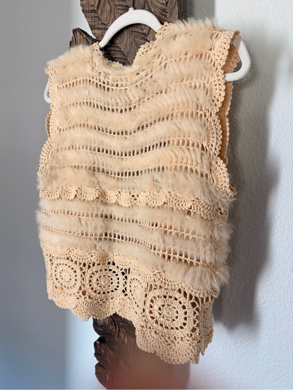 VTG L’affaire Crochet Fur Vest clasp tank top boho Prairie western festival - Picture 3 of 5